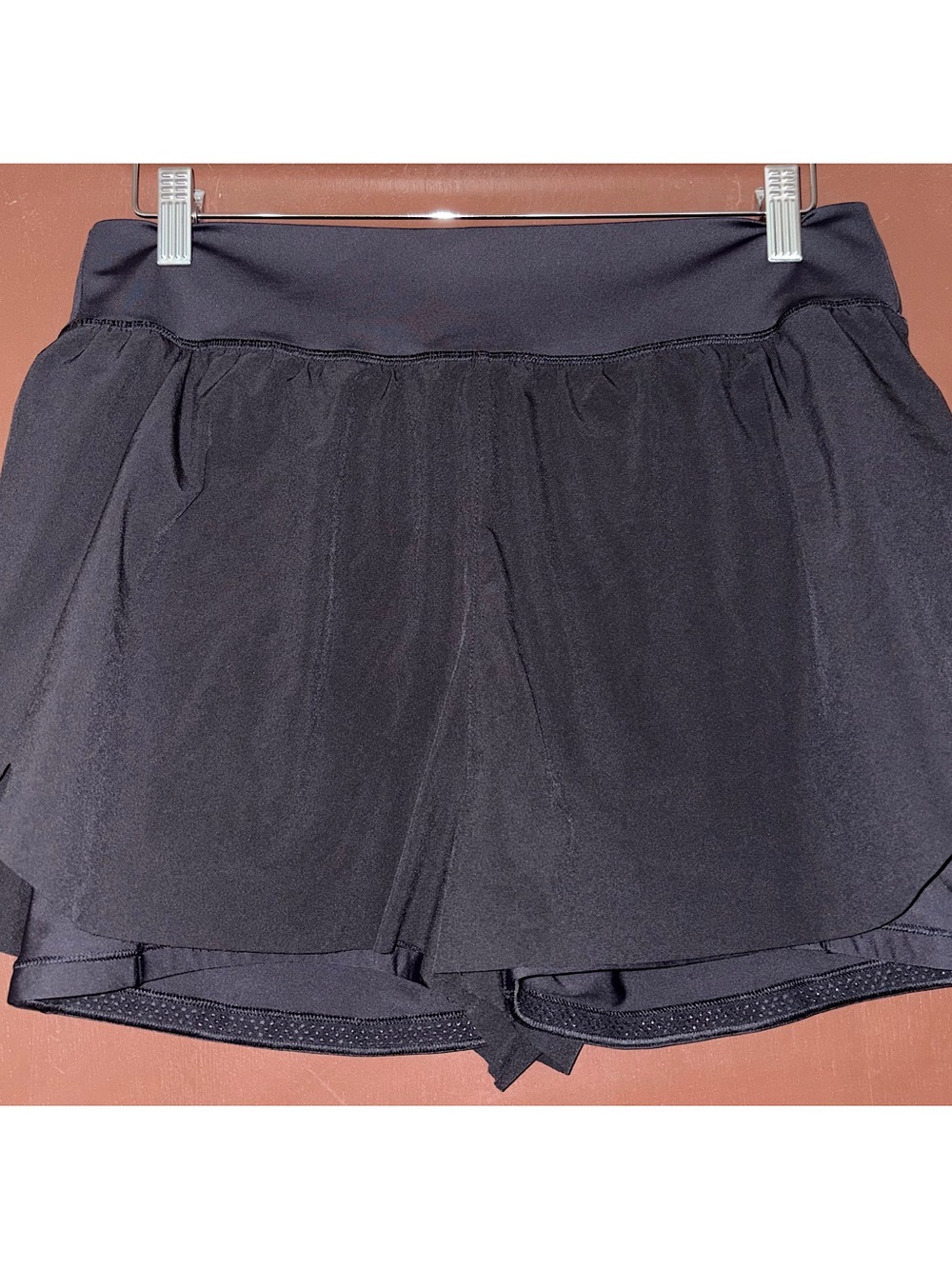Athleta Crossover Run Short (Black - Large)
